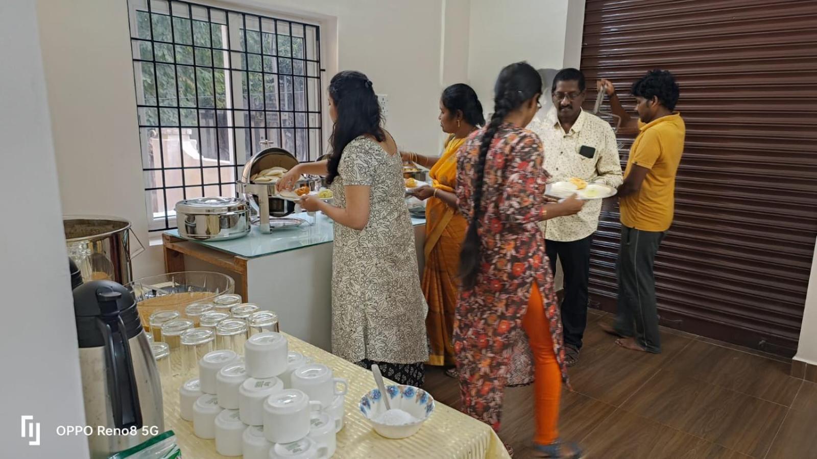 Jn Residency Perungudi Bed & Breakfast Chennai Exterior photo
