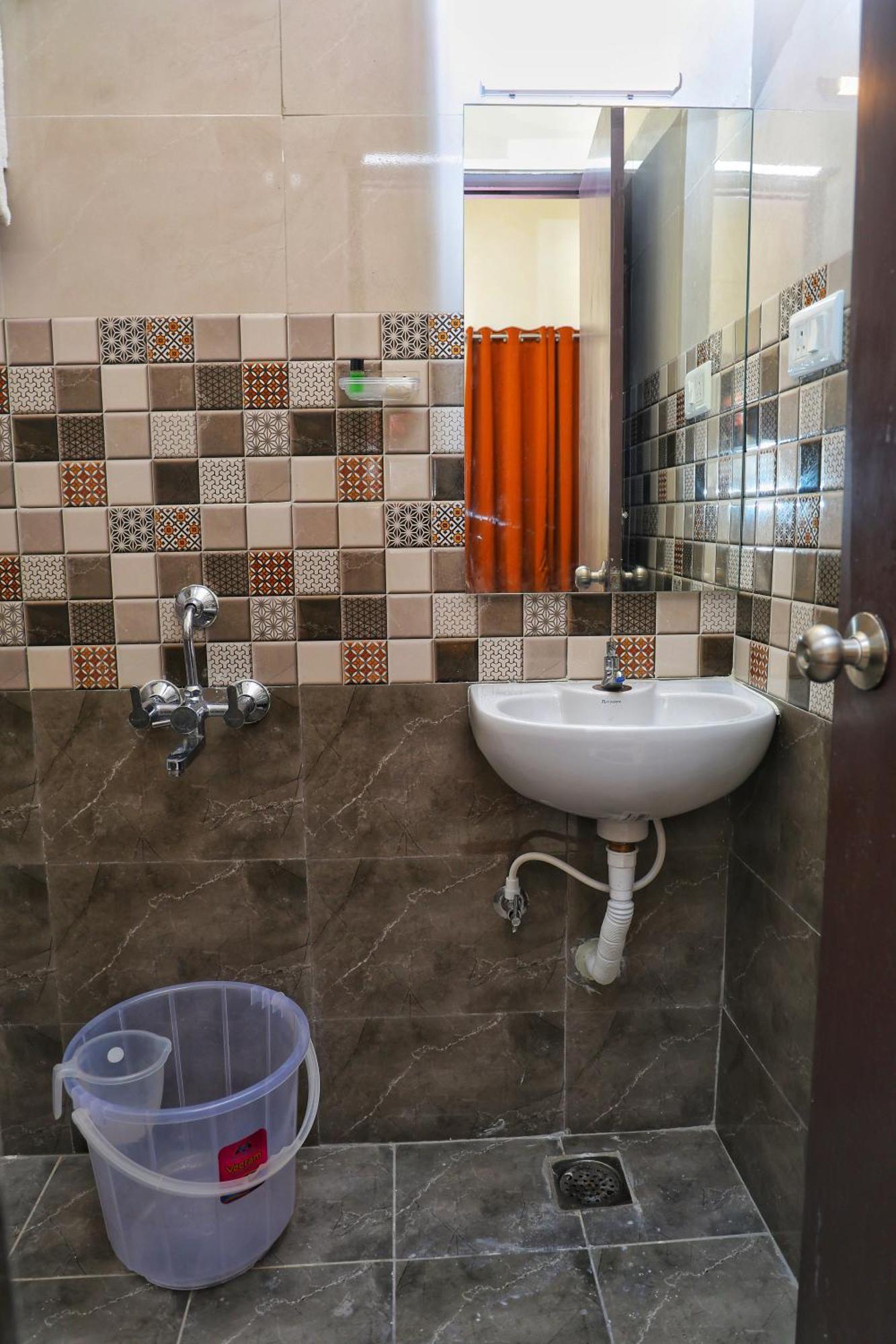 Jn Residency Perungudi Bed & Breakfast Chennai Exterior photo